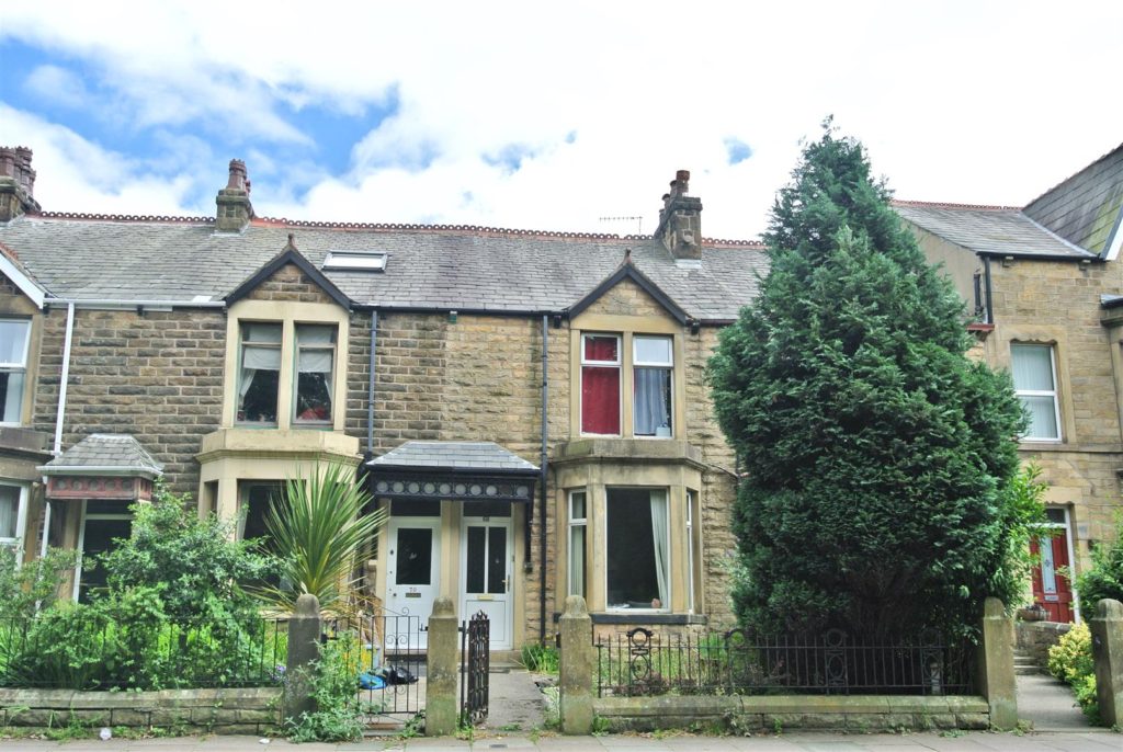 Here’s a 3 bed Lancaster home you won’t want to miss! Just £120,000